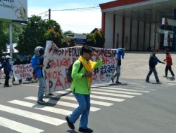 Demo Mahasiswa Berjalan Tertib Disepanjang Jalan Karaeng Borane
