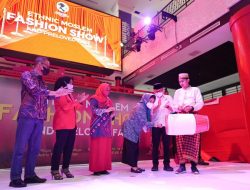 Ethnic Moslem Fashin Show And Preloved Fair
