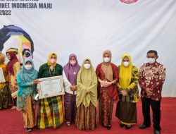 Asriati, Kartini Selayar Raih Penghargaan di Bidang Kesehatan