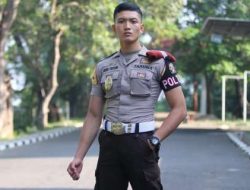 Sudah Ganteng, Humanis Pula. Inilah Sosok Polisi di Sidrap Viral Mirip Artis Korea