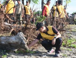 Jelang Porprov TNI-POLRI Bersama Masyarakat Kerja Bakti Di Pantai Merpati