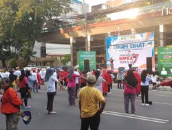 Ratusan Wija To Luwu Raya Ramaikan Semarak HPRL ke-77 di Makassar