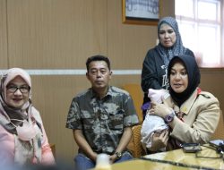 Kepedulian Fatmawati Rusdi Bantu Bayi Stunting di Rusunawa Panambungan Usai Ditinggal Ibunya
