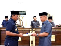 Melalui Rapat Paripurna DPRD, Amran Mahmud Serahkan LKPJ Bupati Wajo Tahun 2022