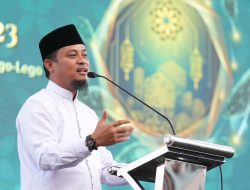 Gubernur Andi Sudirman Buka Kick Off Zona KHAS Lego-Lego