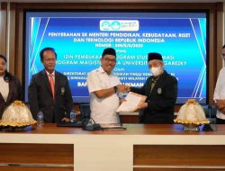 Penyerahan SK Prodi Baru S2 Farmasi Unimerz oleh Kepala LLDIKTI Wilayah IX Sultanbatara