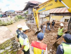 Gubernur Tinjau Pembangunan Jembatan Malango Toraja Utara