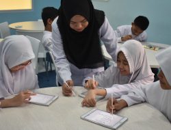 “Kelinci Percobaan” Itu Tak Hanya Sukses Menaklukkan Unhas Tapi Juga Universitas Indonesia