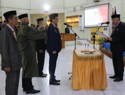 Bupati Irwan Hamid Mengambil Sumpah dan Melantik Sekertaris Daerah Kabupaten Pinrang