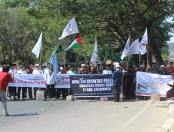 Aksi Damai Untuk Palestina di Depan Kantor DPRD Bulukumba