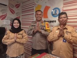 Talkshow Radio Peduli Kesiapan PAM Pemilu, Kabag Ops Polres Parepare : Polisi Adalah Milik Masyarakat,