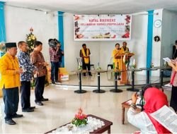 Pimpinan DPRD Tana Toraja Hadiri Natal Oikumene Kelurahan Kampen