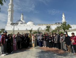 Jamaah Umrah Al Jasiyah Travel Kunjungi Masjid Quba