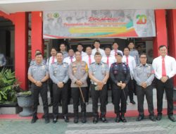 790 Orang Anggota Satlinmas Dikukuhkan Dalam Apel Akbar Oleh PJ Wali kota Parepare
