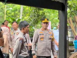 Kapolres Parepare Melakukan Pengecekan Giat Pengamanan Pemungutan dan Perhitungan Suara di Sejumlah TPS