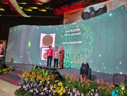 Parepare Berhasil Raih Piala Anugerah Adipura yang ke-15