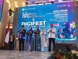 Serunya Gubernur dan Kepala Perwakilan BI Sulsel Ikut Fashion Show di KKS X Digifest South Sulawesi