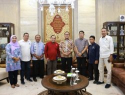 Wali Kota Makassar Dukung Tim Porwanas PWI Sulsel Raih Prestasi di Kalsel