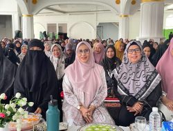 Hj Sufriaty Budiman Buka Acara Tabligh Akbar dan Konsultasi Syariah