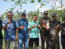 Dihadiri Camat Tomtim, BioWin Lakukan Gerakan Persiapan Lahan Pertanian Ramah Lingkungan di Desa Purwosari