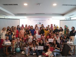 Merayakan Hari Anak Nasional Dengan “I Do My Mom Makeup Challenge” di Vasaka Hotel Makassar