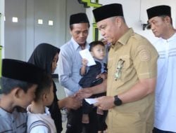 Hadiri Dzikir dan Doa Bersama, Bupati Luwu Timur Santuni Anak Yatim