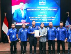 Wabub Toraja Utara Terima Terima SK B1 KWK Partai Demokrat