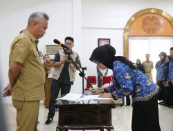 Bupati Budiman Ambil Sumpah dan Janji 162 ASN Guru dan PPPK