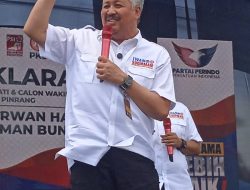 Ribuan Massa Kawal Iwan-Sudirman Mendaftar ke KPU