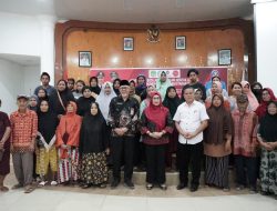Hj Sufriaty Buka Pembinaan Buta Aksara dalam Bentuk Literasi dan Numerasi Masyarakat