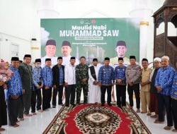 Bupati dan Ketua PKK Lutim Hadiri Maulid Nabi Muhammad SAW 1446 H