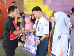 Jelang Masa Akhir Jabatan,Mitra Fakhruddin Serahkan 30 Ribu Beasiswa di Enrekang
