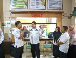 Pj Wali Kota Parepare Sidak di Puskesmas Cempae, Pastikan Pelayanan Sesuai Prosedur