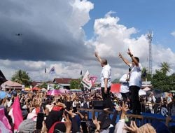 Masyarakat Membeludak Hadiri Kampanye Akbar Irwan Hamid-Sudirman di Lapangan Mattiro Deceng Pinrang,  Dihadiri Penyanyi Ridwan Sau dan Hj Chica Alwi