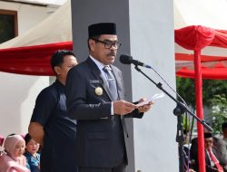 Pj Bupati Pinrang Bertindak Sebagai Pembina Upacara di Hari Ibu Nasional
