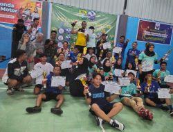 Tutup Turnamen Badminton yang dihelat Yayasan PB Family Redo Soccer School