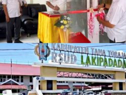 Bupati Theofilus Resmikan Gedung Instalasi Hemodialisis RSUD Lakipadada