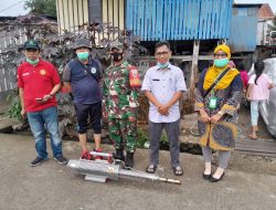 DBD Merebak, Babinsa Dampingi Petugas Fogging Lakukan Pengasapan
