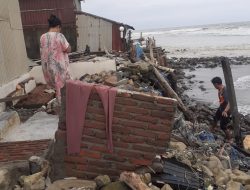 BPBD Pinrang: Angin Kencang dan Gelombang Besar Rusak Rumah Warga di Minangakae