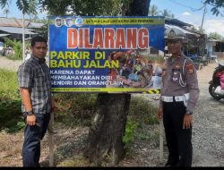 Satlantas Polres Pinrang Pasang Papan Bicara di Titik Rawan Kecelakaan Kecamatan Duampanua