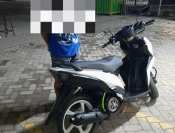 Patroli Sahur, Polisi Mengamankan Remaja yang Melanggar Peraturan Lalu Lintas di Soppeng