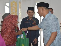 Ramadan Penuh Berkah, Bupati Natsir Ali Bagikan Ribuan Paket Bahagia