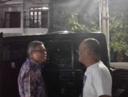 Anggota DPR RI Dr HM Taufan Pawe Temui Sahabatnya Djusman AR di Kedai Tujuh Belas