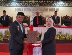 Umy Ketok Palu Rekomendasi DPRD Bulukumba Terhadap LKPj Bupati 2024