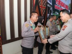 Polres Luwu Raih Penghargaan dari Biro SDM Polda Sulsel dalam Kegiatan Rakernis 2025