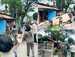 Satpol PP Bongkar Bangunan Liar di Se’pon Makale