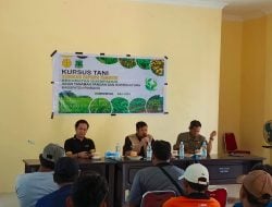 Kepala Dinas TPH Pinrang Buka Resmi Kursus Tani Sekolah Lapang Tematik di BPP Duampanua
