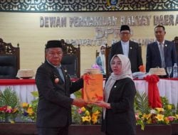Andi Utta Serahkan KUA-PPAS Perubahan APBD Bulukumba ke DPRD