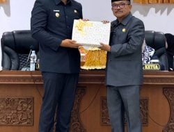 Bupati Bantaeng M Fathul Fauzy Nurdin Serahkan RPMJD 2025 – 2029 dan Pertanggungjawaban APBD 2024
