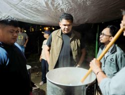 Hingga Larut, Bupati Bantaeng Terus Pantau Kondisi Rumah Warga yang Terdampak Banjir